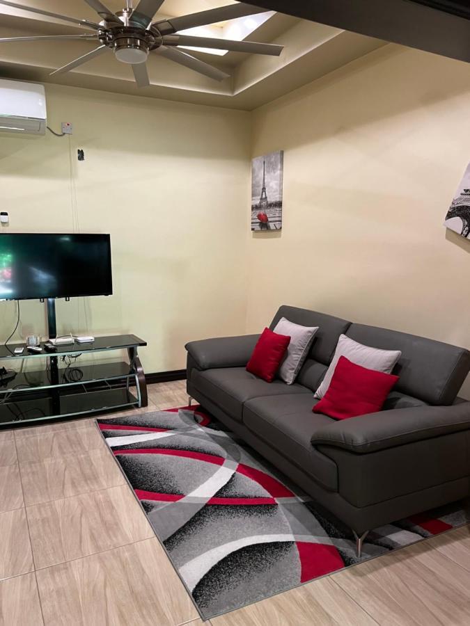 Kingston Oasis One Bedroom Екстер'єр фото